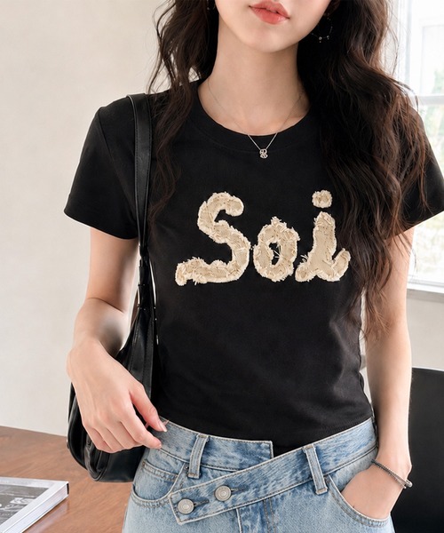 Soi（clothing）（ソイ クロージング）の「【Soi】コットンフリンジロゴパッチTシャツ（Tシャツ/カットソー・レディース・ホワイト/ブラック/オートミール・LARGE/SMALL/MEDIUM）」の15枚目の写真