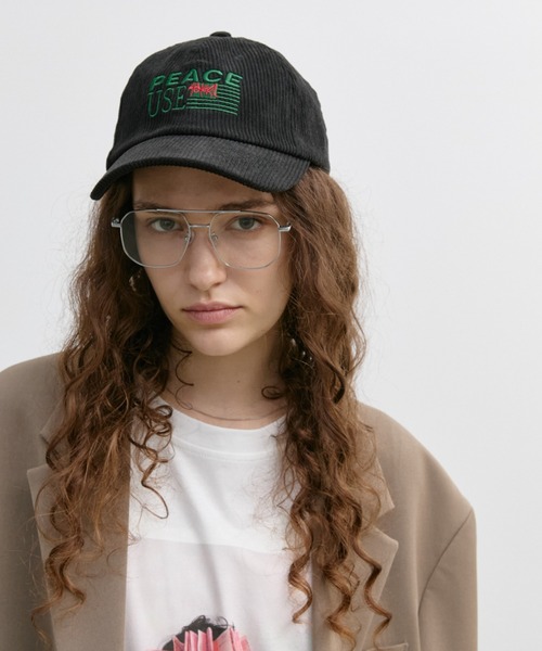 Auntie Rosa Holiday(アンティローザホリデー)の「コーデュロイ刺繍CAP(キャップ・レディース・ブラック/グリーン・FREE)」の4枚目の写真