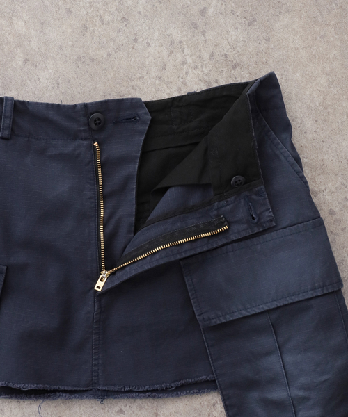 INSCRIRE(アンスクリア)の「INSCRIRE/アンスクリア Cargo Layered Skirt スカート(スカート・レディース・ネイビー/カーキ・36/38)」の22枚目の写真