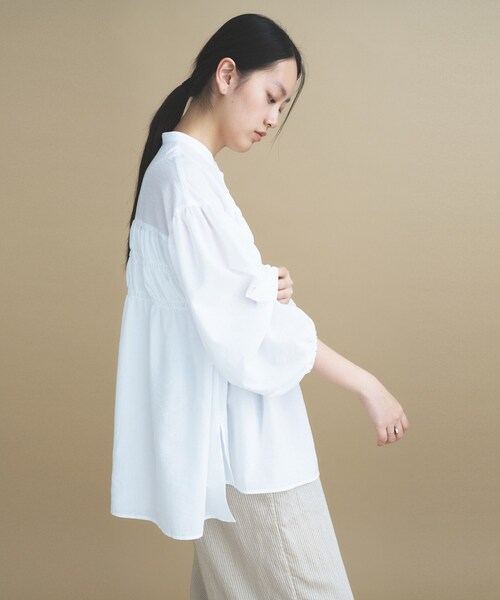 cloenc(クロエンス)の「【マシンウォッシュ】シャーリング チュニックブラウス(シャツ/ブラウス・レディース・チャコールグレー/ホワイト/ピンク・02/00)」の8枚目の写真