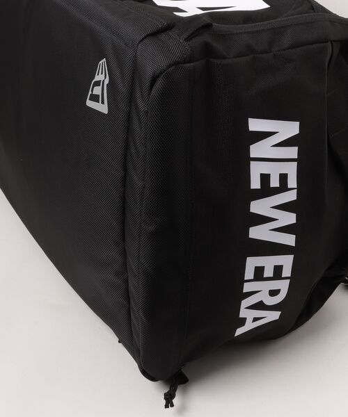 NEW ERA(ニューエラ)の「NEW ERA CLUB DUFFLE BAG / ニューエラ(ボストンバッグ・レディース・ブラック/ブラック系・FREE)」の4枚目の写真