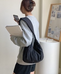 ナイロンホーボーバッグ