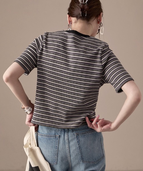Fashion Letter(ファッションレター)の「フライス マルチボーダーミニTシャツ(Tシャツ/カットソー・レディース・ホワイト/チャコールグレー/パープル/ブラウン/ブルー・M)」の18枚目の写真