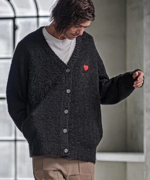 CAMBIO(カンビオ)の「mcg3867-Feather Yarn Heart Knit Cardigan ニットカーディガン(PF-262-018)(カーディガン/ボレロ・メンズ・ブラック/グレー/カーキ/ナチュラル・M/L)」の1枚目の写真