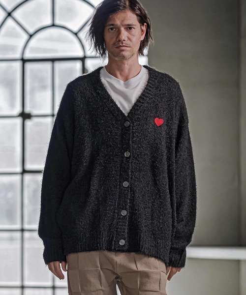 CAMBIO(カンビオ)の「mcg3867-Feather Yarn Heart Knit Cardigan ニットカーディガン(PF-262-018)(カーディガン/ボレロ・メンズ・ブラック/グレー/カーキ/ナチュラル・M/L)」の11枚目の写真