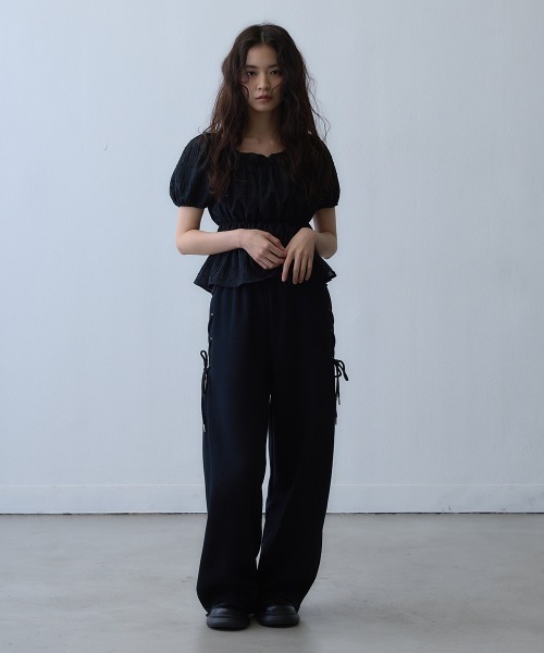 Clum(クルム)の「shirring peplum blouse / シャーリングペプラムブラウス(シャツ/ブラウス・レディース・ブラック・FREE)」の10枚目の写真