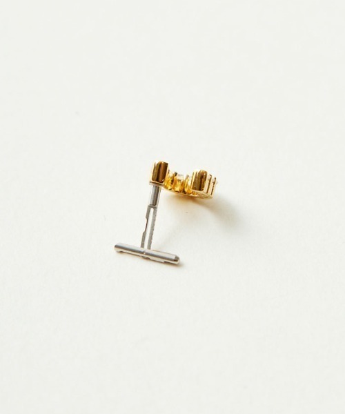 BAQLESS（バックレス）の「[BAQLESS/バックレス] ZIRCONIA HONESTY ALINA ゴールド ピアス（ピアス（両耳用）・レディース・ゴールド・ONE SIZE）」の6枚目の写真