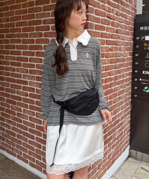 w closet(ダブルクローゼット)の「フリル衿ボーダーTシャツ(Tシャツ/カットソー・レディース・イエロー/ネイビー/グレー・FREE)」の1枚目の写真