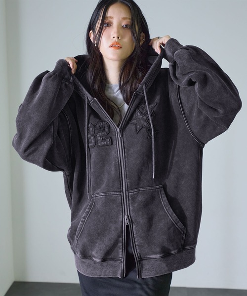 ReDial（リダイアル）の「ヴィンテージ加工ダメージパッチパーカー（パーカー・レディース・ブラック系/グレー系・3L/LL/L/M）」の5枚目の写真