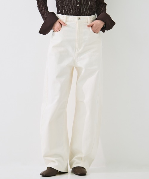 STUDIOUS(ステュディオス)の「【STUDIOUS/ステュディオス】Damaged Barrel Leg Jeans/ダメージバレルレッグジーンズ/美脚デニム/小尻効果(デニムパンツ・レディース・オフホワイト・2/1)」の6枚目の写真