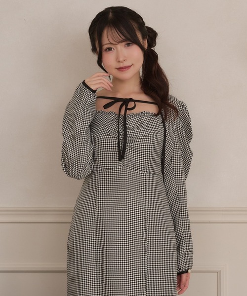 apres jour(アプレジュール)の「【セット着用可能】フロントリボンショートボレロ(カーディガン/ボレロ・レディース・ブラウン系その他/ブラック系その他/ブラック・フリー/X-LARGE)」の2枚目の写真