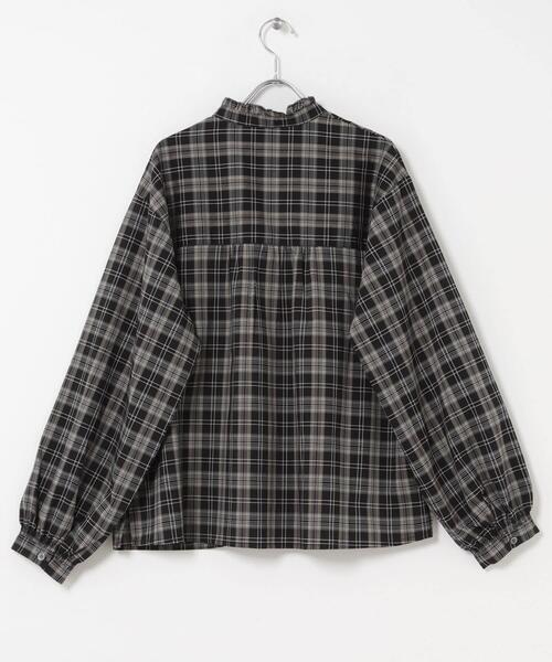 URBAN RESEARCH DOORS（アーバンリサーチドアーズ）の「フリルネックチェックブラウス 26AW（シャツ/ブラウス・レディース・ベージュ系その他/ブラック系その他・FREE）」の13枚目の写真
