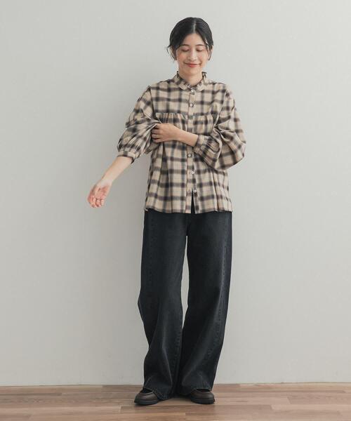 URBAN RESEARCH DOORS（アーバンリサーチドアーズ）の「フリルネックチェックブラウス 26AW（シャツ/ブラウス・レディース・ベージュ系その他/ブラック系その他・FREE）」の22枚目の写真
