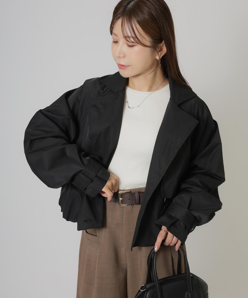 Riberry(リベリー)の「バルーンショートトレンチコート(トレンチコート・レディース・ベージュ/ブラック/カーキ・MEDIUM)」の2枚目の写真