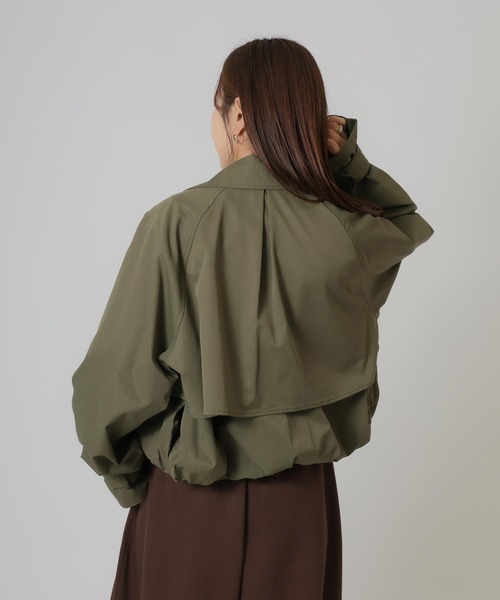 Riberry(リベリー)の「バルーンショートトレンチコート(トレンチコート・レディース・ベージュ/ブラック/カーキ・MEDIUM)」の18枚目の写真