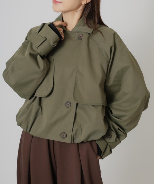 Riberry(リベリー)の「バルーンショートトレンチコート(トレンチコート・レディース・ベージュ/ブラック/カーキ・MEDIUM)」の19枚目の写真