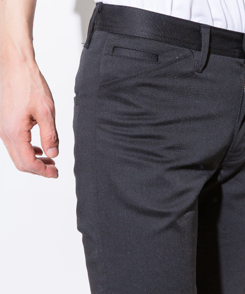 STUDIOUS（ステュディオス）の「【STUDIOUS】ハイパワーサテンストレッチテーパードスキニー（その他パンツ・メンズ・ブラック/カーキ・2/3/1）」の7枚目の写真