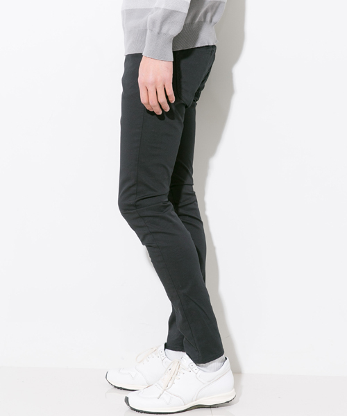 STUDIOUS ストレッチテーパードパンツ