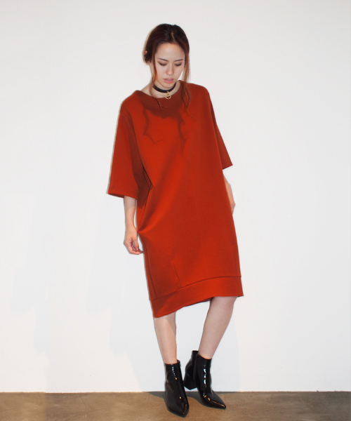 MURUA（ムルーア）の「ルーズコクーンワンピース（ワンピース・レディース・キャメル/ブラック/ホワイト/グリーン・FREE）」の7枚目の写真