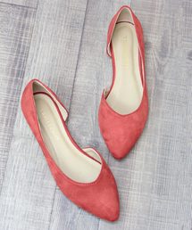 LibertyDoll�i���o�e�B�[�h�[���j�́u�V���G�b�g�Ɨ����S�n��ǋ������T�C�h�I�[�v��V�J�b�g�t���b�g���r�p���v�X�i�p���v�X�j�v