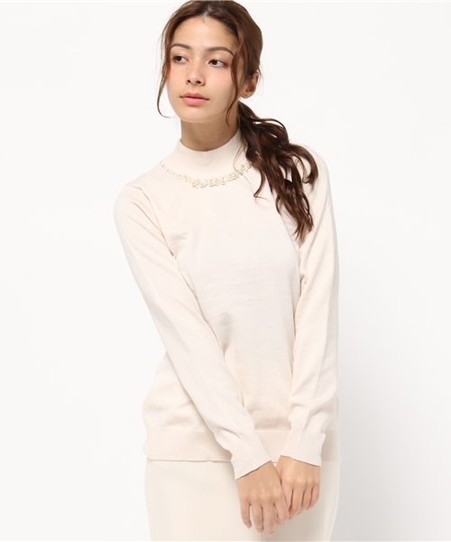 earth music&ecology（アースミュージックアンドエコロジー）の「【2016Autumn】《ハイハイハイネック》ニットプルオーバー（ニット/セーター・レディース・ブルーグリーン/ピンクベージュ/アイボリー/ブラック/サックスブルー/レッド/ライトグレー/キャメル/マスタード/ネイビー・L/S/M）」の2枚目の写真