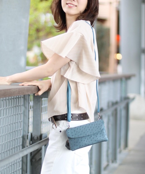 sankyo shokai（サンキョウショウカイ）の「オーストリッチ レザーお財布ショルダー（ショルダーバッグ・レディース・ブラック/アイボリー/ピンクベージュ/ボルドー/キャメル/ピンク/インディゴブルー/ブルー/ダークグリーン/レッド/ダークブラウン/ブラウン/クリーム/ライム・FREE）」の19枚目の写真