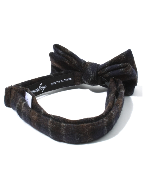 BEAMS BOY（ビームスボーイ）の「BEAMS BOY / フラノチェック ボウタイ（ネクタイ・レディース・ブラウン/ネイビー・ONE SIZE）」の3枚目の写真