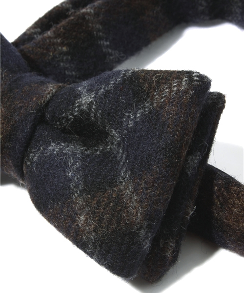 BEAMS BOY（ビームスボーイ）の「BEAMS BOY / フラノチェック ボウタイ（ネクタイ・レディース・ブラウン/ネイビー・ONE SIZE）」の5枚目の写真