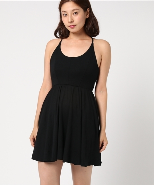 SLY（スライ）の「ホルターCUT FLARE OP（ワンピース・レディース・ダークグリーン/ブラウン/ブラック・1/2）」の6枚目の写真