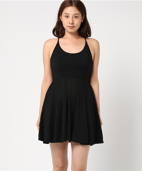 SLY（スライ）の「ホルターCUT FLARE OP（ワンピース・レディース・ダークグリーン/ブラウン/ブラック・1/2）」の9枚目の写真