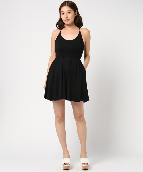 SLY（スライ）の「ホルターCUT FLARE OP（ワンピース・レディース・ダークグリーン/ブラウン/ブラック・1/2）」の12枚目の写真