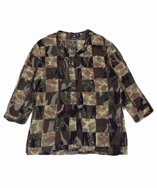 TMT（ティーエムティー）の「CAMO-GAZE PACHWORK TUNIC SHIRTS（シャツ/ブラウス・メンズ・カーキ/ネイビー・MEDIUM/LARGE/X-LARGE/SMALL）」の3枚目の写真