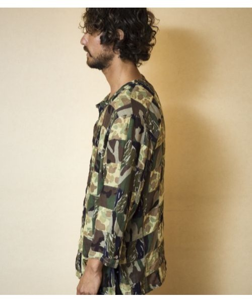 TMT（ティーエムティー）の「CAMO-GAZE PACHWORK TUNIC SHIRTS（シャツ/ブラウス・メンズ・カーキ/ネイビー・MEDIUM/LARGE/X-LARGE/SMALL）」の12枚目の写真
