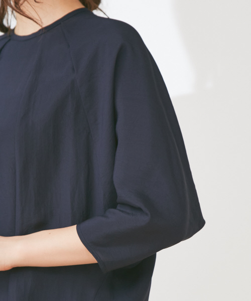 Abahouse Devinette（ドゥヴィネット）の「ウォッシャブルシルクタックプルオーバー（シャツ/ブラウス・レディース・ネイビー/カーキ/キャメル・FREE）」の12枚目の写真