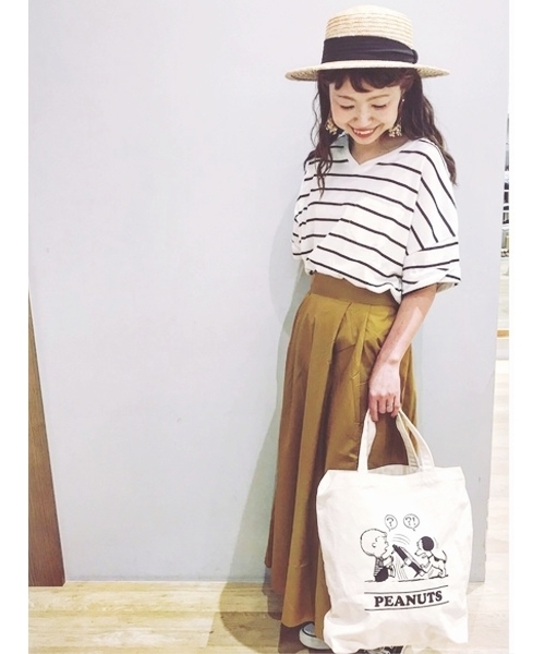 earth music&ecology（アースミュージックアンドエコロジー）の「・ロールアップ袖プルオーバー ●（Tシャツ/カットソー・レディース・レッド/ベージュ/ネイビー/グレー系その他/アイボリー/ブルー・FREE）」の2枚目の写真