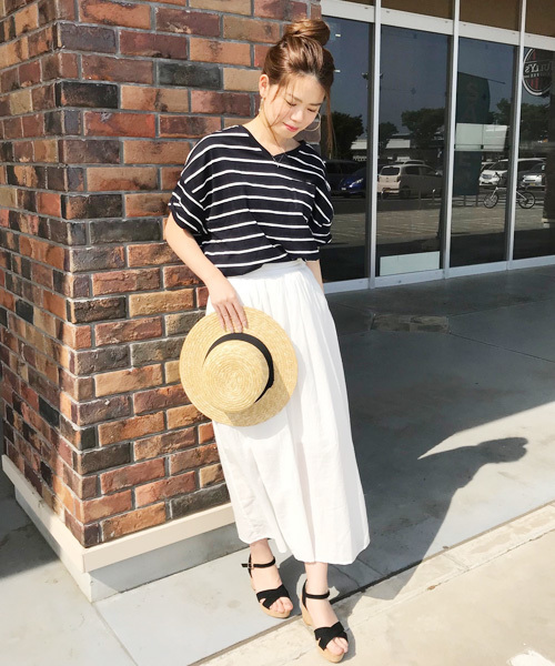 earth music&ecology（アースミュージックアンドエコロジー）の「・ロールアップ袖プルオーバー ●（Tシャツ/カットソー・レディース・レッド/ベージュ/ネイビー/グレー系その他/アイボリー/ブルー・FREE）」の7枚目の写真