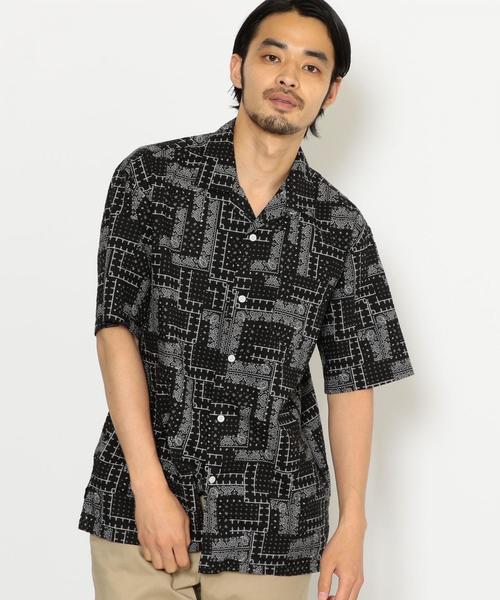 green label relaxing(グリーンレーベルリラクシング)の「SC バンダナプリント オープンカラー 半袖 シャツ(シャツ/ブラウス・メンズ・ネイビー/ブラック・XL/L/S/M)」の1枚目の写真