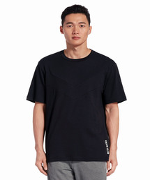 PERFORMANCE レトロパッチワーク Tシャツ