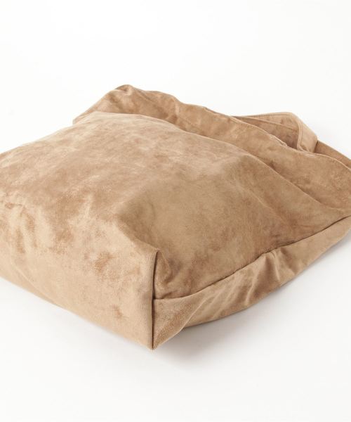 Confirm(コンファーム)の「フェイクスエードショルダーバッグ【Confirm】(ショルダーバッグ・メンズ・ブラック/ベージュ・FREE)」の6枚目の写真