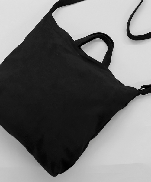 Confirm(コンファーム)の「フェイクスエードショルダーバッグ【Confirm】(ショルダーバッグ・メンズ・ブラック/ベージュ・FREE)」の9枚目の写真