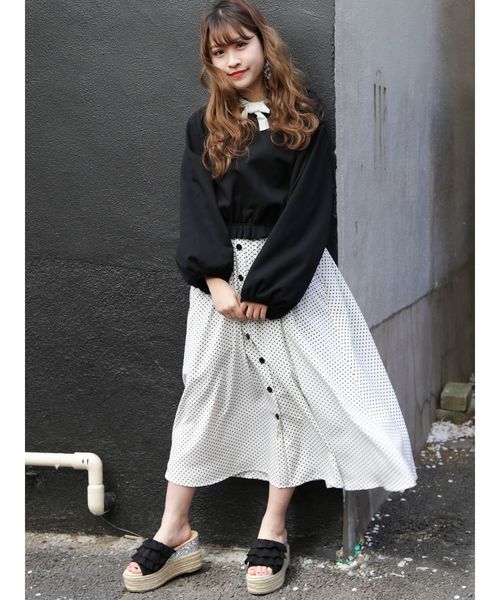 dazzlin(ダズリン)の「スプリングフリルパーカー(パーカー・レディース・ベージュ/グレー/ピンク/アイボリー/ブラック・FREE)」の10枚目の写真