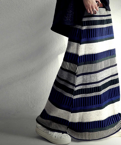 antiqua（アンティカ）の「配色ボーダーニットスカート（スカート・レディース・ブルー系その他/レッド/グリーン/ネイビー・FREE）」の18枚目の写真