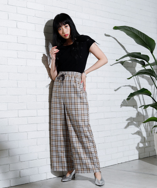 WEGO(ウィゴー)の「WEGO/チェックイージーワイドパンツ(その他パンツ・レディース・グレー系その他/ベージュ系その他/パープル系その他/イエロー系その他・FREE)」の19枚目の写真