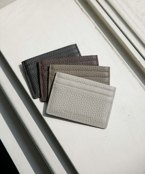 UNE MANSION(ユヌマンション)の「【Original】UNE MANSION ロゴ入りカードケース(カードケース)」|アイボリー