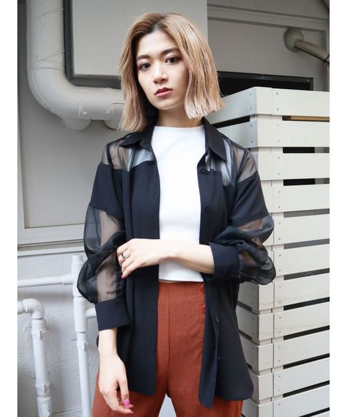 EMODA（エモダ）の「シアードッキングシャツ（シャツ/ブラウス・レディース・ブラック/ブラウン/オレンジ・FREE）」の4枚目の写真