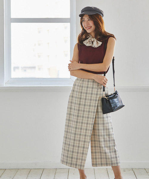 12Twelve Agenda(トゥエルブ アジェンダ)の「ロゴノースリーブニットプルオーバー(ニット/セーター・レディース・ブラック/ブラウン/ベージュ・M)」の10枚目の写真
