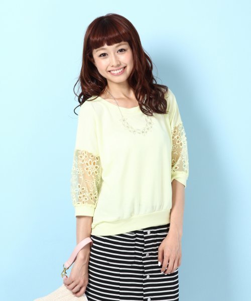 Heather(ヘザー)の「ソデオーガンレースTシャツ 546320(Tシャツ/カットソー・レディース・アイボリー/ヘザ-グレー/ライトイエロー・FREE)」の1枚目の写真