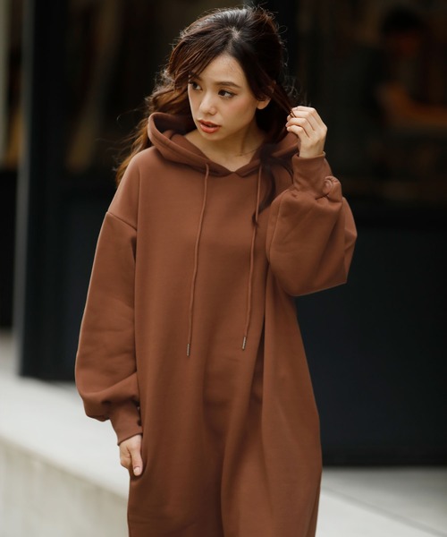 Girly Doll(ガーリードール)の「裏起毛パーカーワンピース(ワンピース・レディース・ブラック/ブラウン/ボルドー/モカ/オフホワイト/ダークブラウン/ベージュ・FREE)」の4枚目の写真
