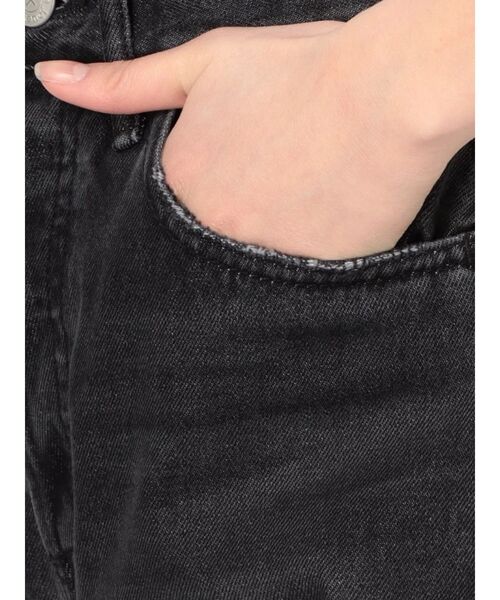 jouetie（ジュエティ）の「ベーシックダメージボーイズデニム（デニムパンツ・レディース・ライトブルー/ブラック・SMALL/MEDIUM）」の6枚目の写真