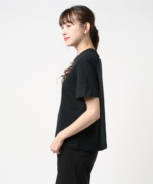NIKE(ナイキ)の「ナイキ NIKE ウィメンズ エッセンシャル BF S/S トップ(Tシャツ/カットソー・レディース・ブラック/ホワイト・L/XL/S/M)」の3枚目の写真